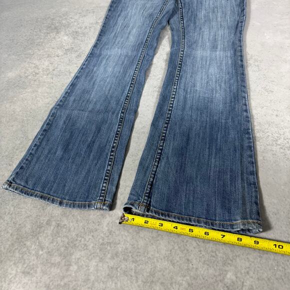 No Boundaries Bootcut Jeans Medium Wash - Size: 7 - Picture 2 of 9